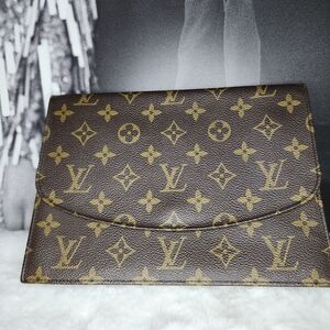 Louis Vuitton Rabat only chain is sold separately